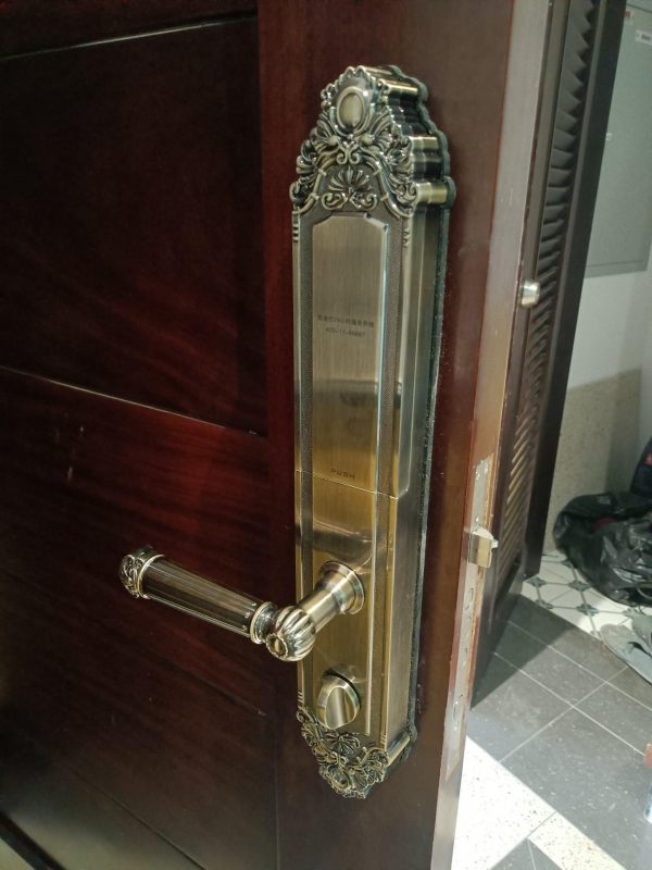 KHÓA CỬA VIỆT