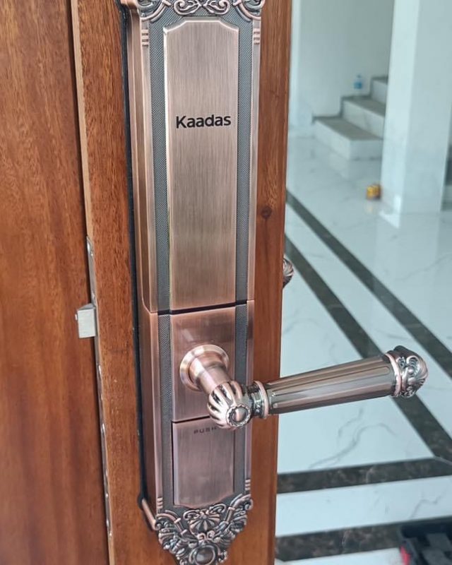 KHÓA CỬA VIỆT
