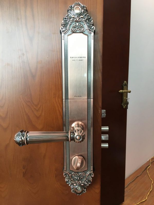 KHÓA CỬA VIỆT